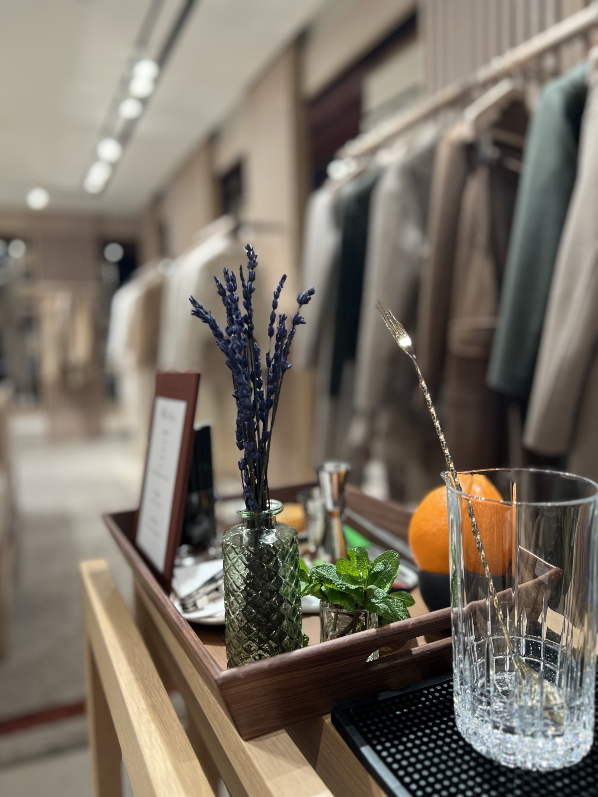 Cocktails & Luxe à Crans-Montana : Mixologic sublime l’expérience client chez Loro Piana et lors d’un lancement horloger exclusif